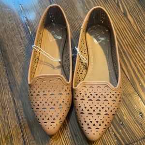 Report slip on flats  size 8 brown with cutouts